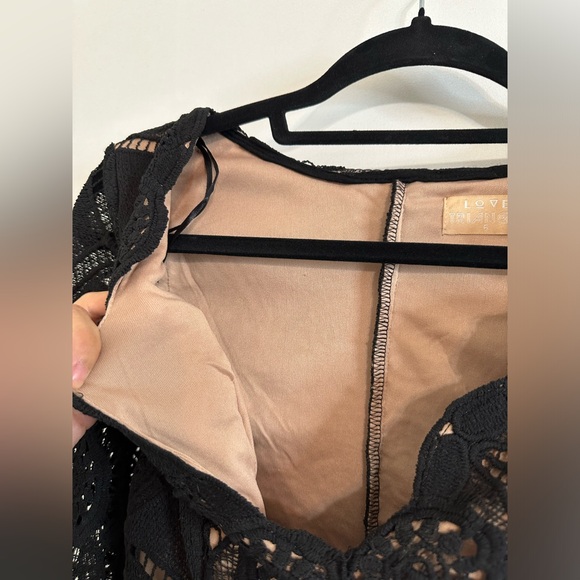 ASOS LOVE TRIANGLE Lace V-Neck Long Sleeved Bodycon Mini EUC - Picture 8 of 11